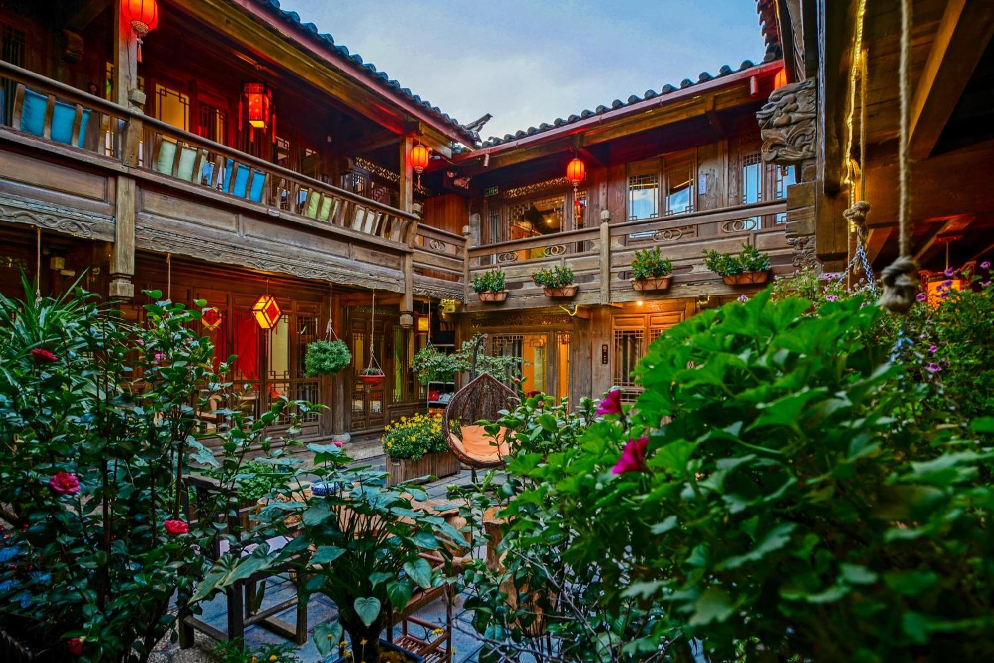 Flower Without Boundary Lijiang  Exteriör bild