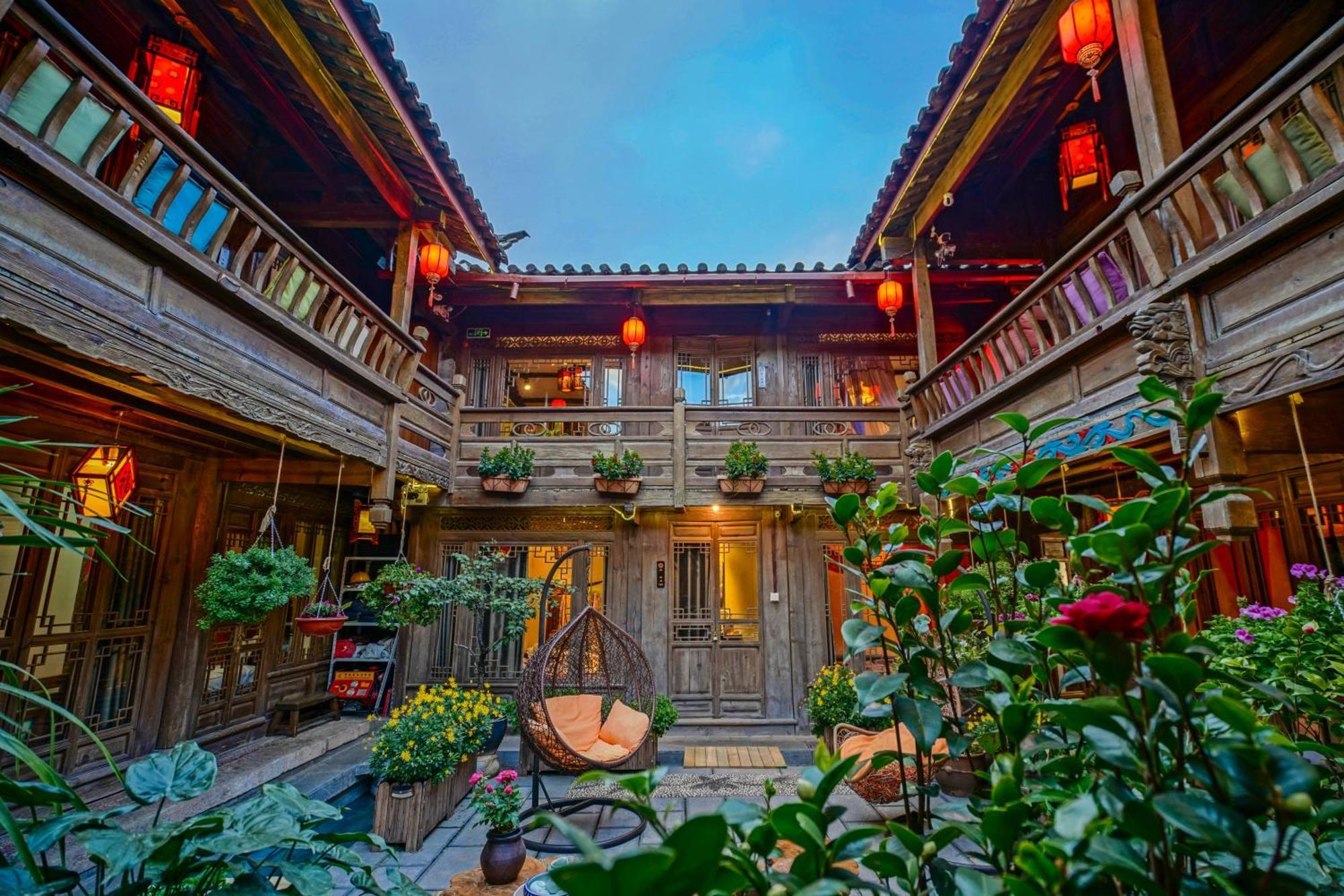 Flower Without Boundary Lijiang  Exteriör bild